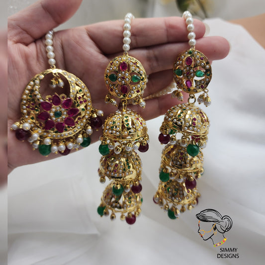 Nimrat jadau jhumkis with tikka set(Multicolor)