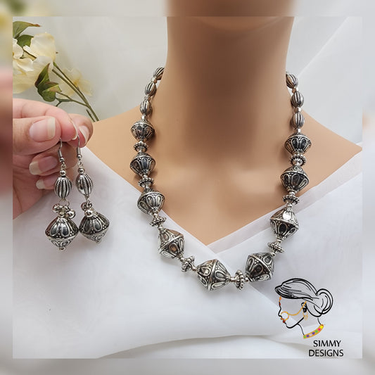 Falisha necklace set