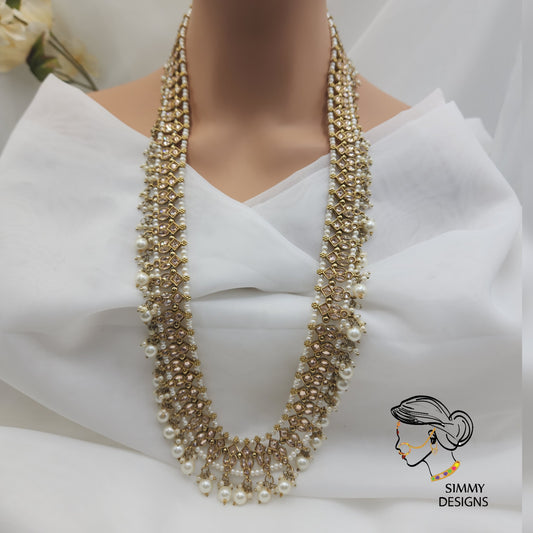 Yumna long mala set(off white/gold)