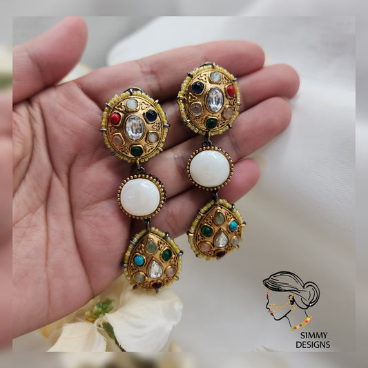 Nazia vintage Earrings (Many colors)